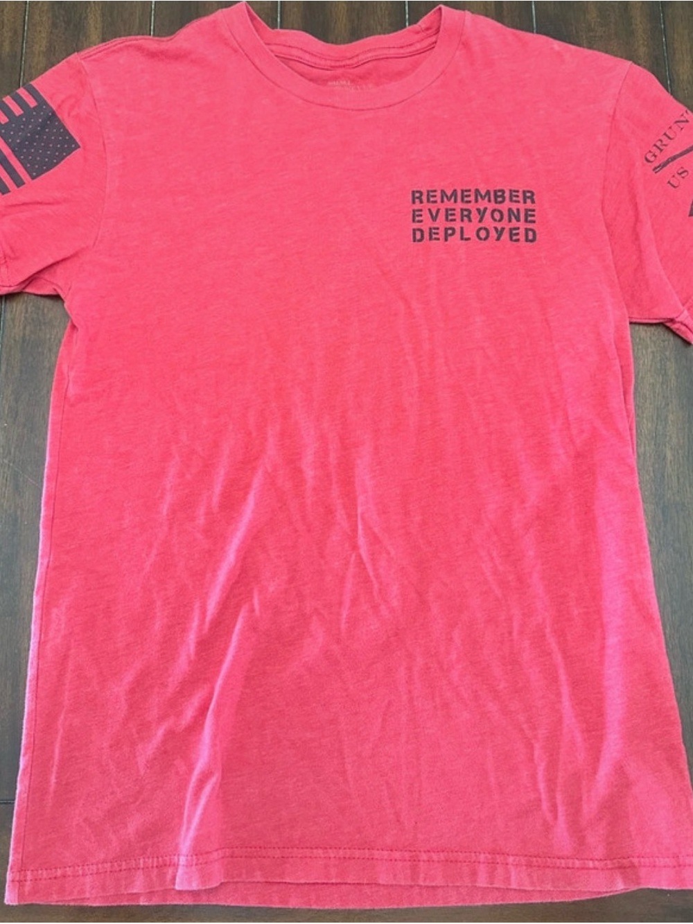 Grunt Style Red "Remember Everyone Deployed" Short Sleeve Tee